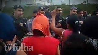 Após rebelião, familiares protestam em frente a presídio em Manaus