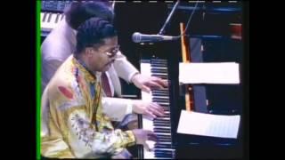 ANTONIO CARLOS JOBIM & Herbie Hancock - Wave. 1993 Tribute concert live in Sao Paolo.