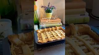 Apple Pie #aestheticvlog #baking #applepierecipe #applepie #cooking #bakingtherapy #pie #dessert
