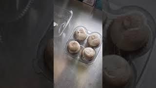 WEBSTAURANT (1 star review) - 4 Compartment Clear Hinged High Dome Cupcake Containers -