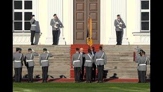 Military Honours - Slovak President - Honor Battalion