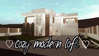 cozy modern loft | bloxburg