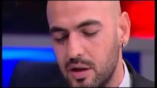 Soner Sarıkabadayı - La Fontaine (Canlı Performans)