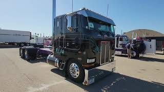 Peterbilt 362 Cabover