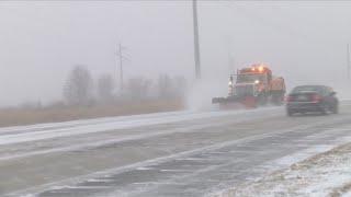 Illinois Department of Transportation hiring snow removal crews