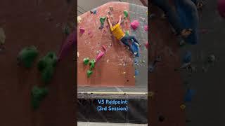 V5 Redpoint #climb #climbing #rockclimbing #verticalworld #bouldering #redpoint