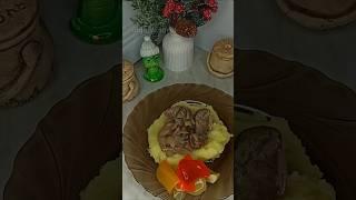 НЕЖНЕЙШАЯ ПЕЧЕНКА В СМЕТАННОМ СОУСЕ #рецепты #вкуснаяеда