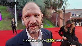 Festa del cinema Roma, Ralph Fiennes per Conclave: “La chiesa innegabile influenzi la società”