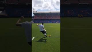 How to Goal Kick? #goalkeepers #goalkeeper #football #goalkeepertraining #goalkeeping #gk