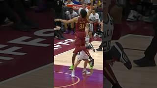  JARRETT ALLEN RUNS THE FLOOR AND THROWS IT DOWN! #LetEmKnow #Cavs #JarrettAllen #NBA #Shorts