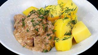 Куриная печень, которую все полюбят! Секрет - в сметанно горчичном соусе. И готовится всего 20 минут