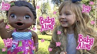 BABY ALIVE stays HOME with MOMMY! The Lilly and Mommy show! The Toytastic Sisters