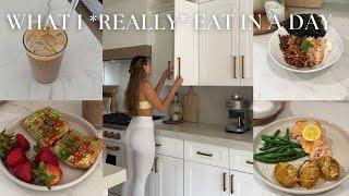 HIGH PROTEIN WHAT I EAT IN A DAY: on a low intensity pilates day, realistic & healthy meal ideas !