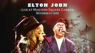 17. Mona Lisas and Mad Hatters (Part 1) -  Elton John - Live in New York October 21 1988