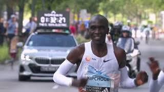 News Flash: World Record at the BMW BERLIN-MARATHON