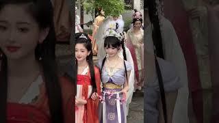 How much technology is used on your face? #viral #flowergirl #cute