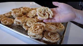 How to Bake Traditional Barese Cartellate "Rose" Cookies