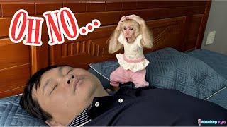 Dad's tired  – But monkey Kyo’s actions will melt your heart!