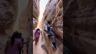 The Otherworldly Hike in Valley of Fire