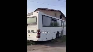 Автобус врезался в дом в Экибастузе