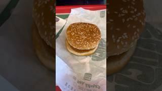 McDonald’s VS Burger King #shortsfeed #youtubeshorts #entertainment #funny #fun #foodie #shorts