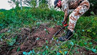 "КАЖДЫЙ МЕЧТАЕТ НАЙТИ СВОЙ КЛАД" | ЛЕГЕНДА ОБ УТОНУВШЕМ ТРАКТОРЕ