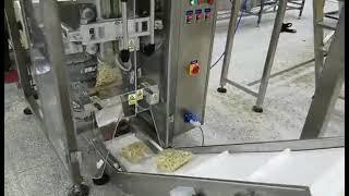 How to pack bean sprouts quickly with a machine