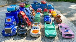 Looking for Disney Pixar Cars On the Rocky Road : Lightning Mcqueen, Cruz Ramirez, Francesco, Storm