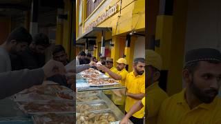 SULEMAN SWEET’S SPECIAL KACHORI AND SAMOSA 🫶️ #explorepage #food #bestfood  #sulemansweets