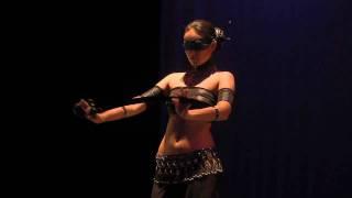 Irina Akulenko bellydances to some dubstep.