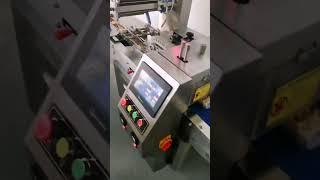 Automatic potato chip tray filling flow wrapping machine