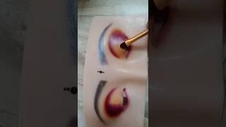 eyemakeup on dummy,eyemakeup on hand,eyemakeup,eyemakeup kaise kare,eyemakeup tutorial