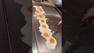 Отличный тонпей-яки с большим количеством яиц и нежными кубиками!