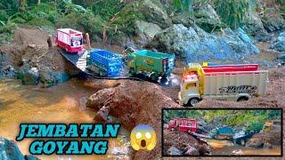 Semua truk auto panik melewati jembatan goyang || versi miniatur truk ||