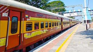 Deadly 130 Kmph FULLY UNRESERVED Train ANTYODAYA Express Blast Dahanu Road !!!