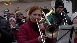 Posaunenchöre sorgten auf dem Marktplatz für festliche Stimmung