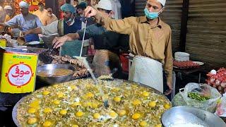 Scrambled Eggs Making | Biggest Egg Anda Bhurji at Arif Chatkhara | Lahore Food Street