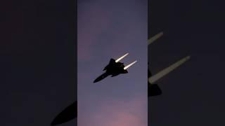 SR-71 BlackBird Vs Missile (SAM)