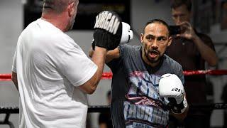 Keith Thurman hits pads at open workout ahead of Brock Jarvis fight @nolimitboxingau