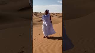 Morocco Travel Tip2 | How to walk barefoot in the Sahara Desert #travelshorts 