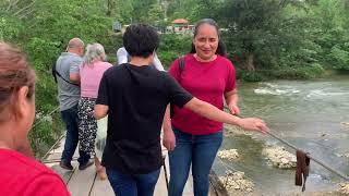 Arenal crusando de Belize a Guatemala