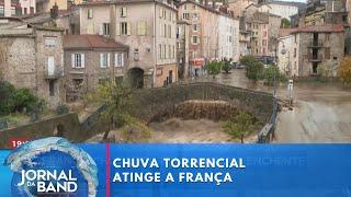 Chuva torrencial afeta mais de 1 milhão de pessoas na França | Jornal da Band