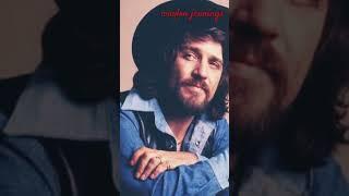 waylon jennings! country music at its finest! OUTLAW COUNTRY! there is a difference! and it’s good!