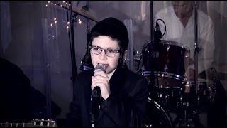 Yitzi Rosinger & Yedidim Choir "Dinner Medley"An Aaron Teitelbaum Productions ילד הפלא יוצי רוזינגר