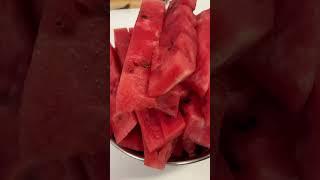 Asmr 수박 잘라서 정리하는 영상 watermelon prepスイカ切って置きました #수박 #watermelon #すいか #スイカ #과일자르기 #fruitcutting