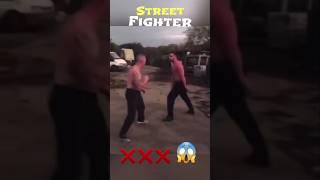 Spin kick usenin street fight  #streetdefence #selfdenfense