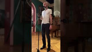 Алексей Огурцов (Молчин) - стих "Боль моления КИНО" в галерее З. Церетели, проект Декламатор