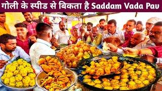 गोली के स्पीड से बिकता है Maharashtra Famous Saddam Vada Pav | Sinnar Best Vadapav | Nashik Food