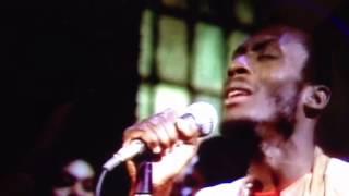 Jimmy Cliff- Many Rivers To Cross