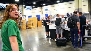 Collectors Find HUGE Deals on Vintage Comic Books at Heroes Con 2024!